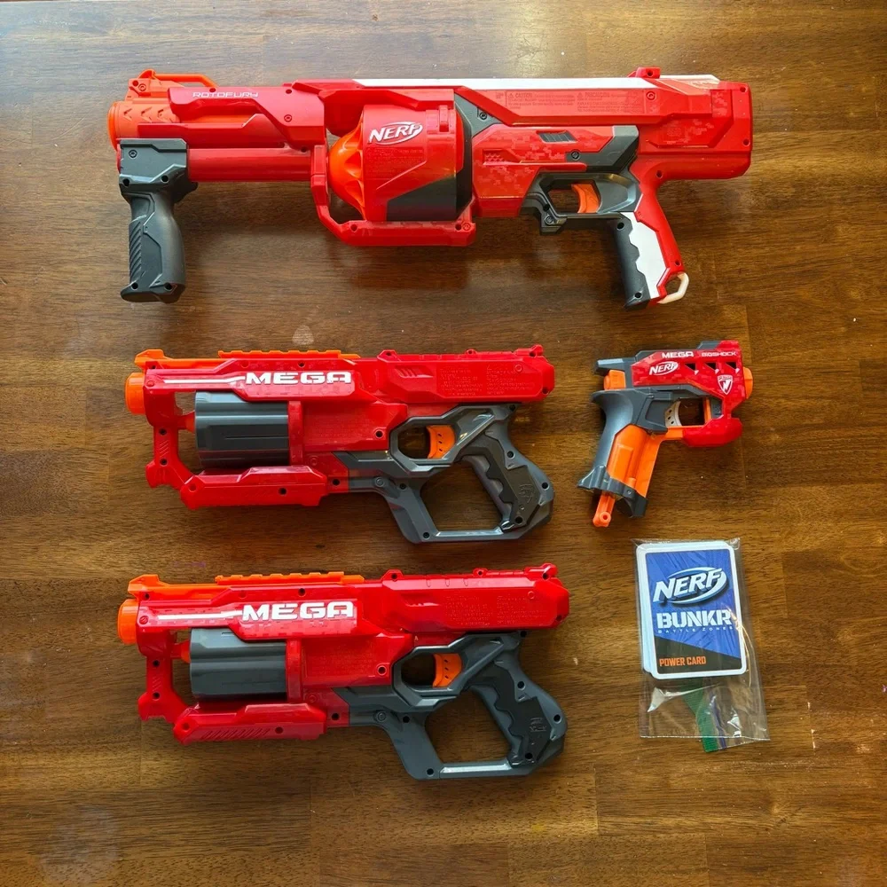 Nerf Mega CycloneShock Blaster Set - Red and Gray - Picture 2 of 2